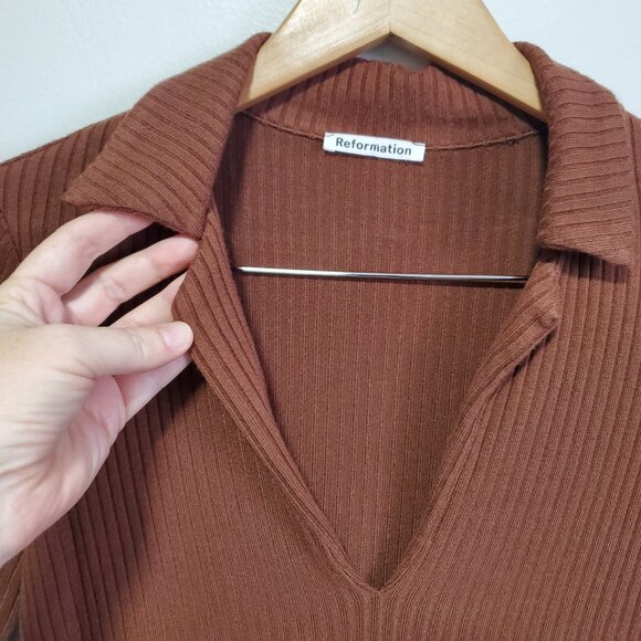 REFORMATION Thomas Knit Top Shirt Ribbed Collared V-Neck Chestnut Women's Small - Picture 4 of 14